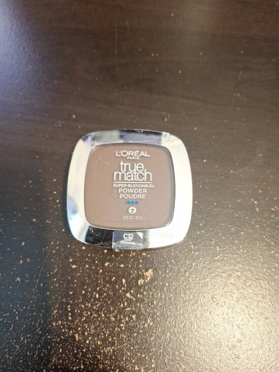 L'Oréal Other - L’Oréal Paris True Match Super-Blendable Oil-Free Pressed Powder – new